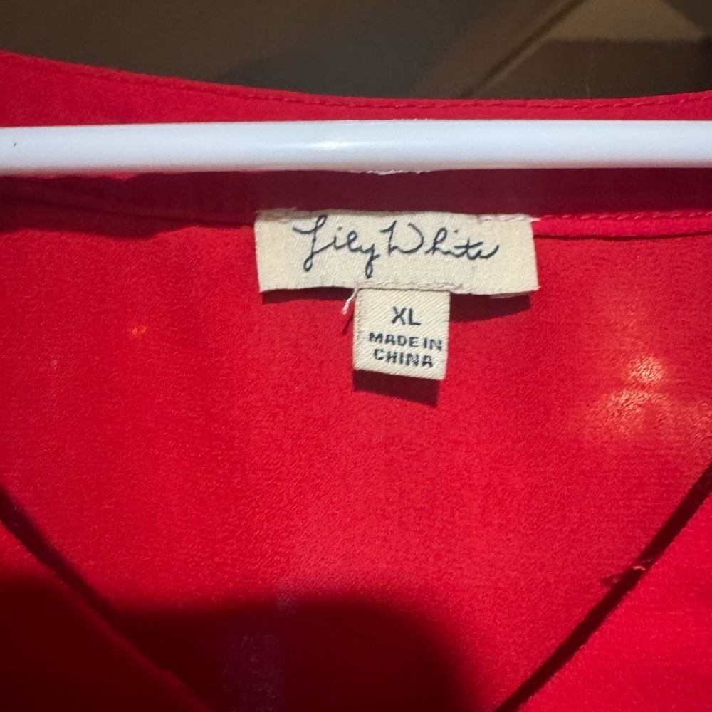 Lily White Vibrant Red V-Neck Blouse - Picture 3 of 3